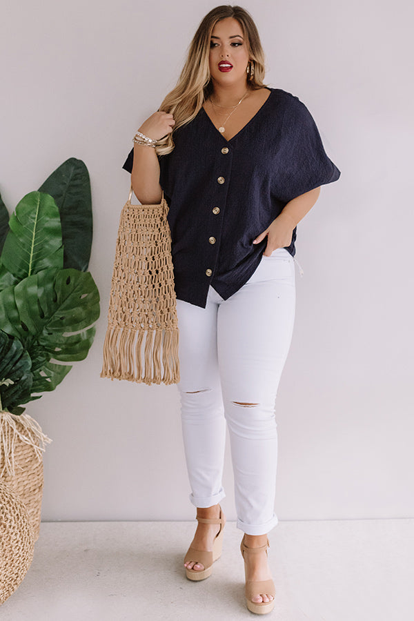 Toast In Tahiti Shift Top In Navy Curves Image - 3