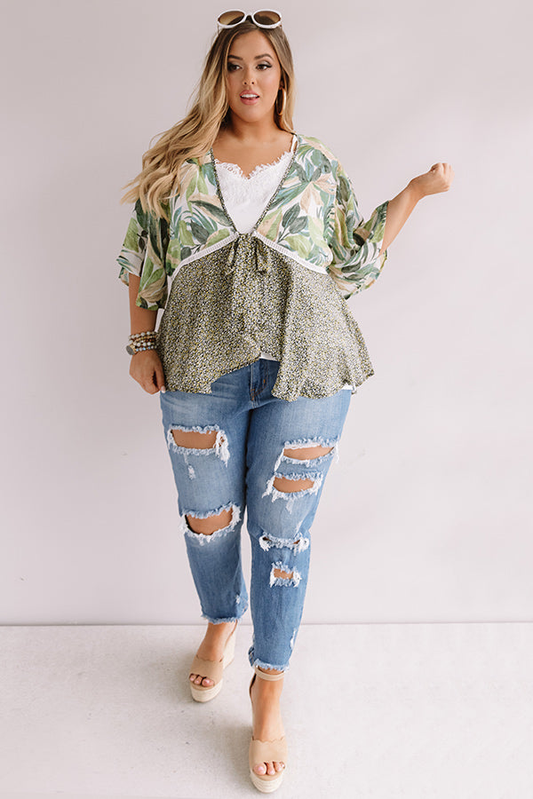 Palms In Paradise Front Tie Overlay Curves Image - 1