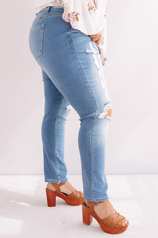 KanCan The Elise Midrise Distressed Skinny Curves Image - 3