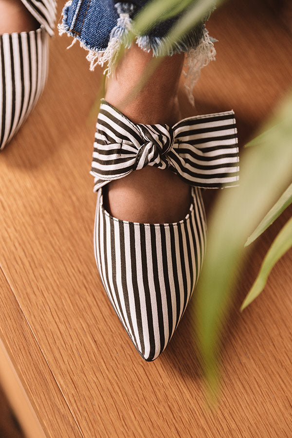 The Eviana Stripe Flat Image - 3