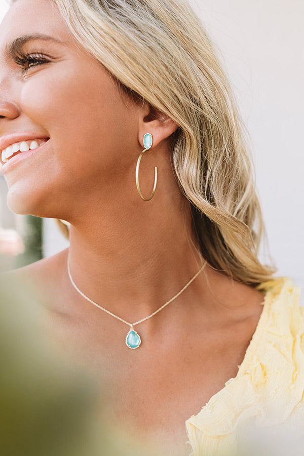 Kendra Scott Small Pepper Gold Hoop Earrings In Aqua Illusion Image - 1