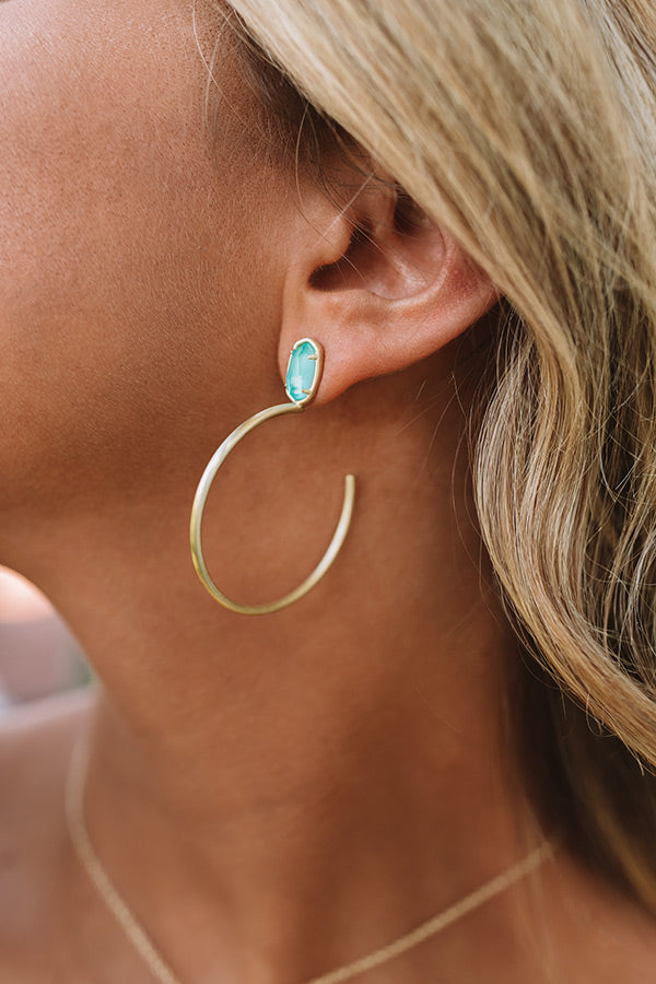 Kendra Scott Small Pepper Gold Hoop Earrings In Aqua Illusion Image - 2