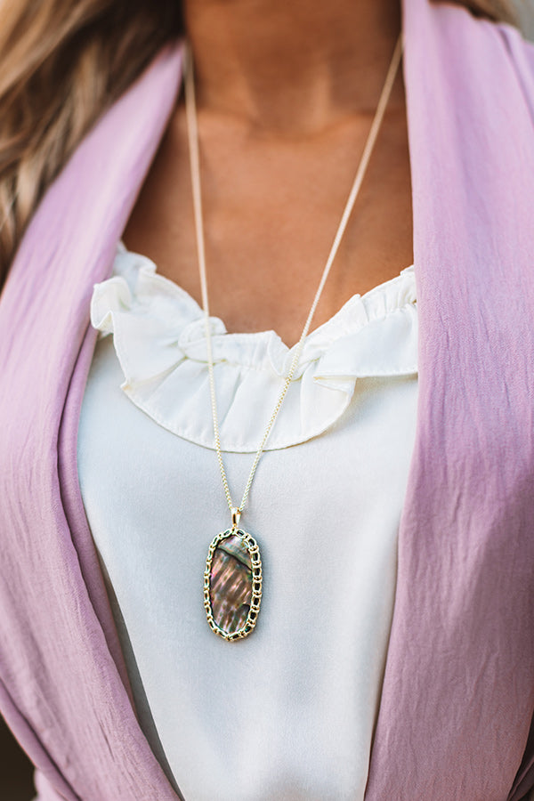 Kendra Scott Macrame Reid Gold Long Pendant Necklace in Nude Abalone Image - 2