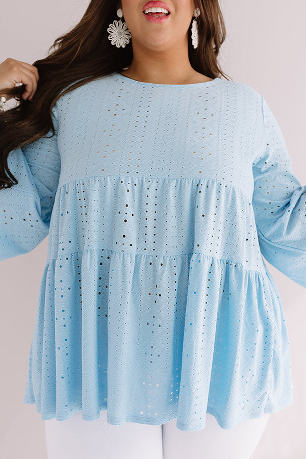Amalfi Mood Eyelet Shift Top In Sky Blue Curves Image - 4