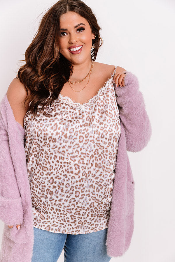 Versaille Moment Leopard Tank Curves Image - 2