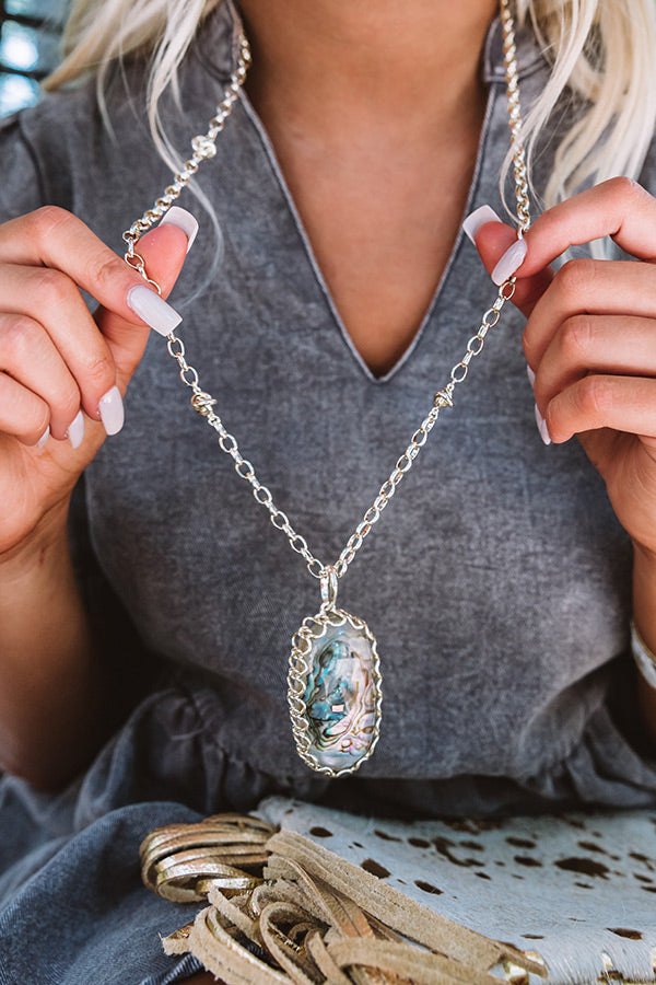 Kendra Scott Macrame Reid Gold Statement Necklace in Nude Abalone Image - 1