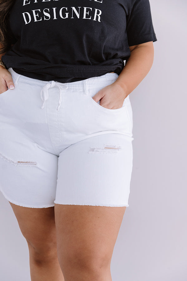 The Quest Midrise Shorts In White Curves Image - 2