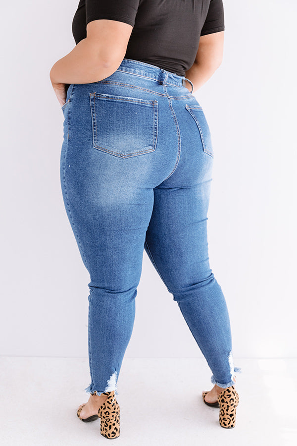 The Shea Midrise Ankle Skinny in Medium Wash Curves Image - 4