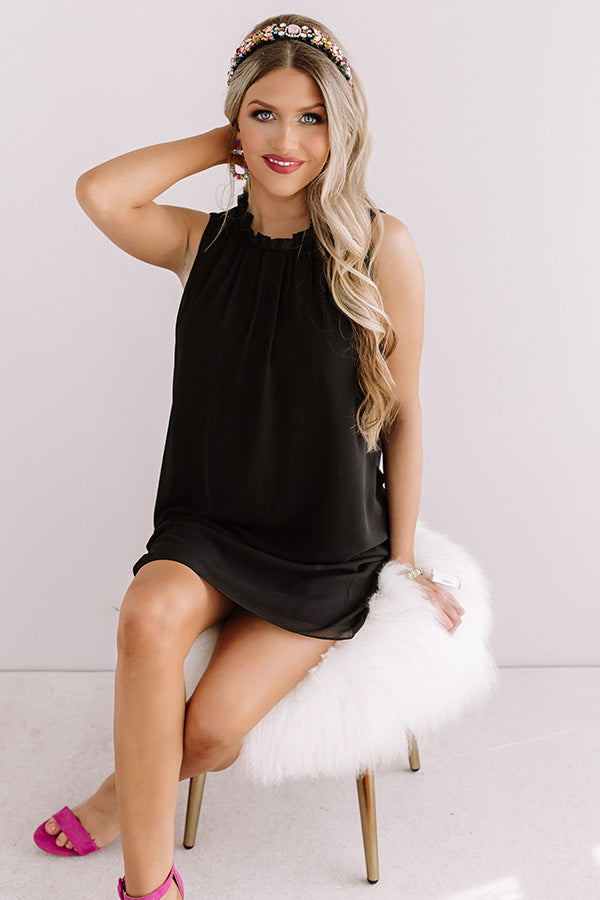 Settle For Chic Shift Dress In Black Image - 3