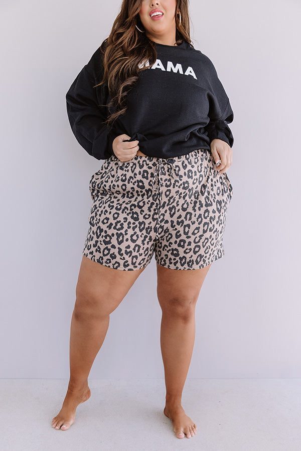 Weekend Welcome Leopard Shorts Curves Image - 1
