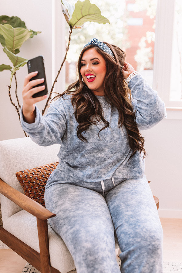 Off Hours Sweatshirt Curves Image - 2