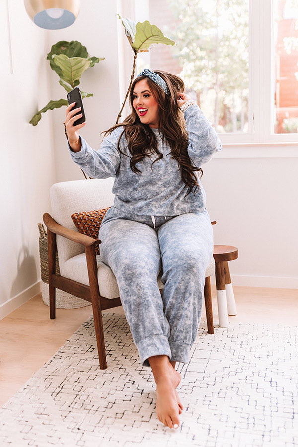 Off Hours Sweatshirt Curves Image - 1