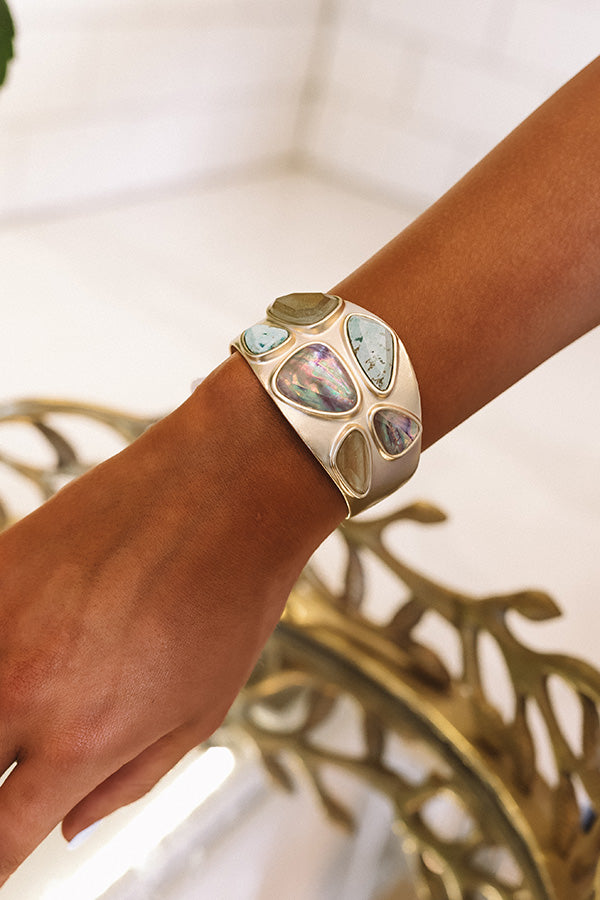 Kendra Scott Margot Gold Statement Cuff Bracelet in Sea Green Mix Image - 3