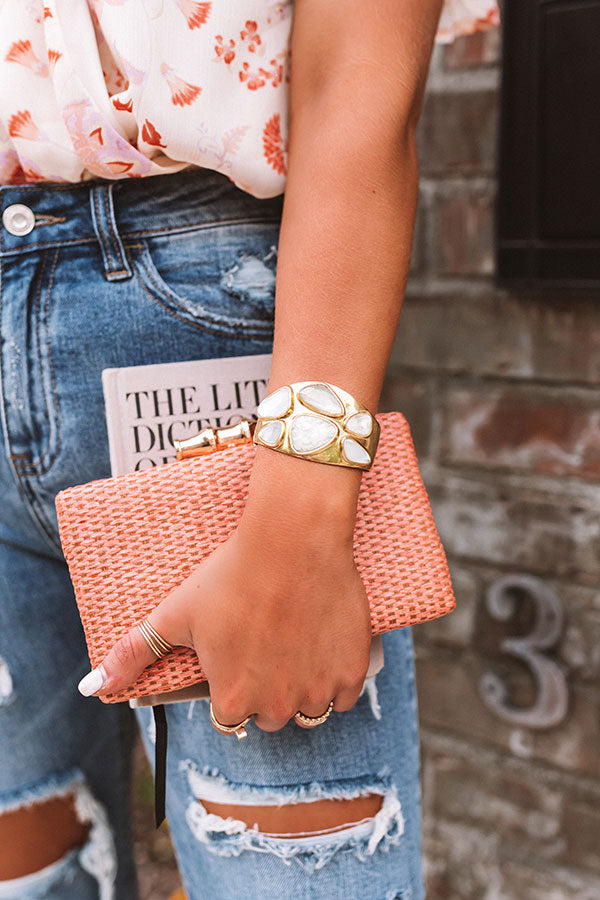 Kendra Scott Margot Vintage Gold Statement Cuff Bracelet in White Mix Image - 4