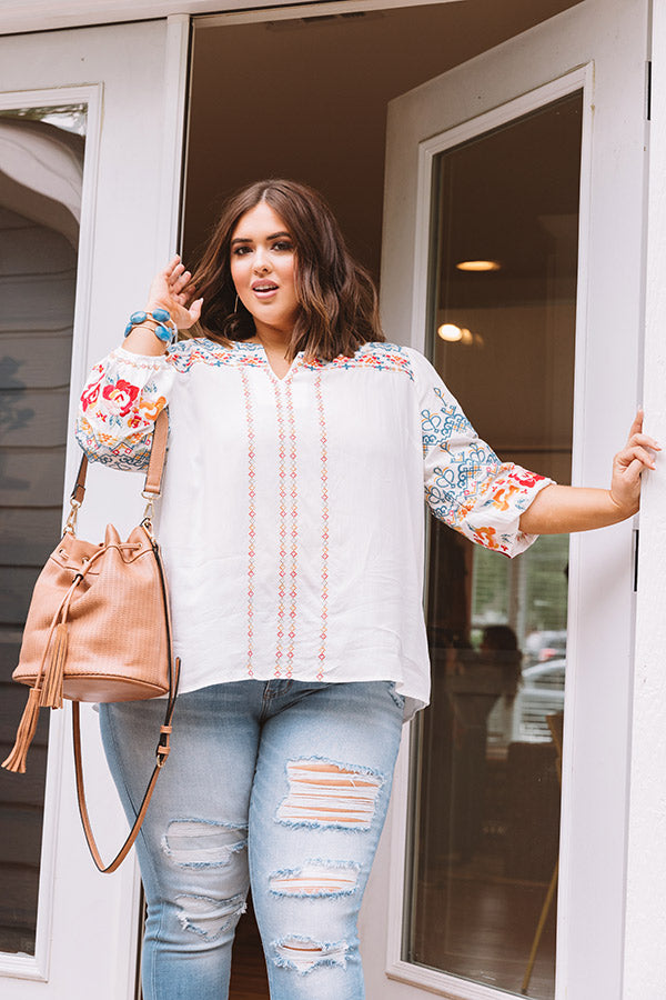 Monaco Bay Embroidered Top  Curves Image - 3