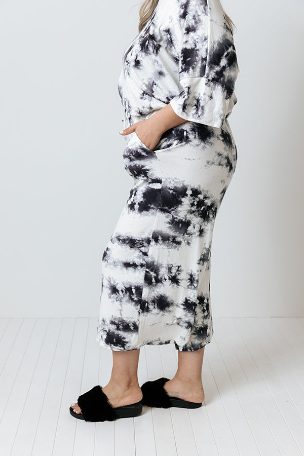 Dreamy Escape Tie Dye Pants  Curves Image - 3