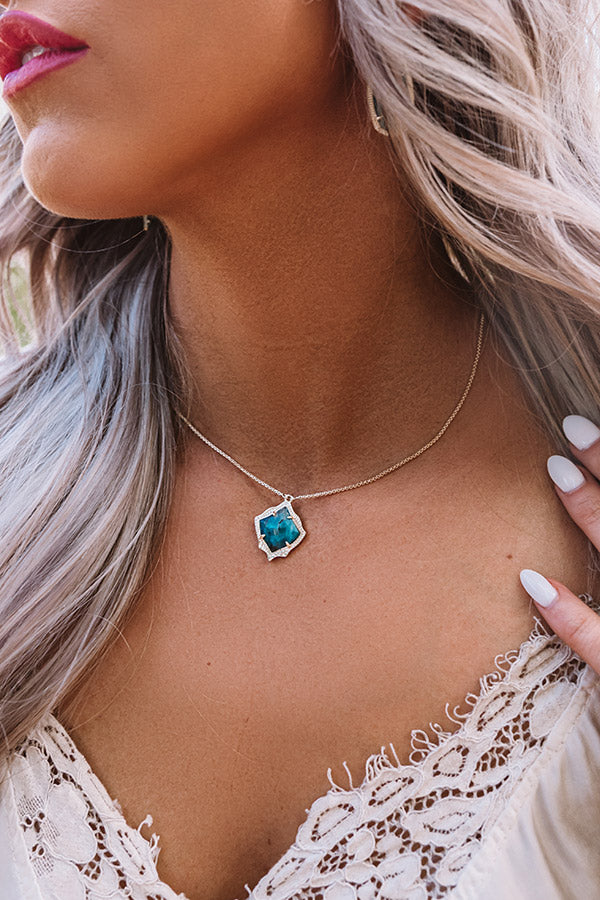 Kendra Scott Kacey Gold Long Pendant Necklace in Aqua Apatite Image - 1