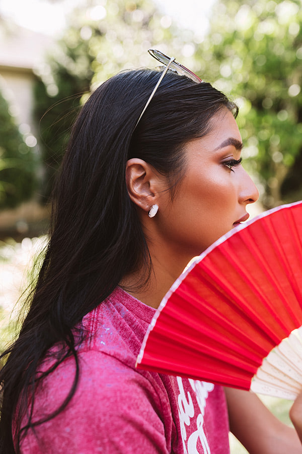 Kendra Scott Ellie Silver Stud Earrings in Ivory Mother-Of-Pearl Image - 1