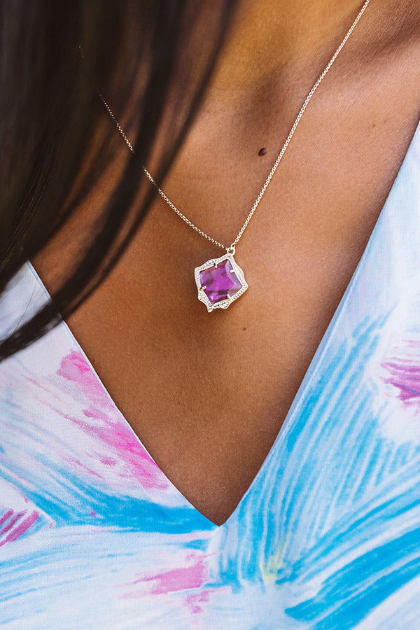 Kendra Scott Kacey Gold Long Pendant Necklace in Berry Illusion Image - 2