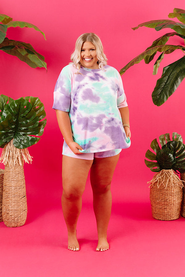 Lounging In Tie Dye Shift Tee Curves Image - 2