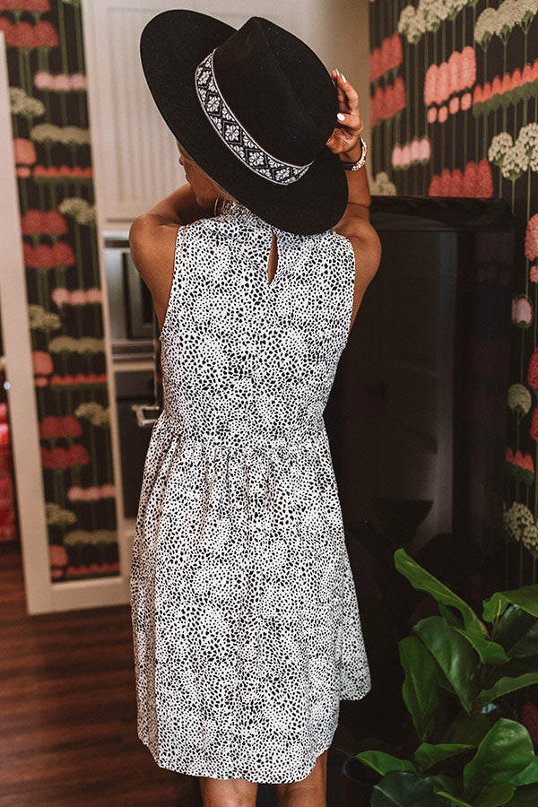 Staying At The Palms Shift Dress In White Image - 4