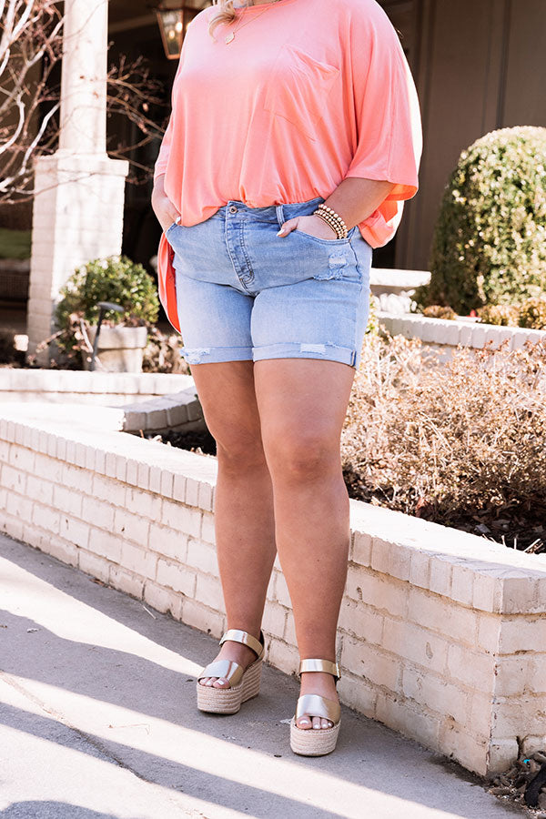 The Nadine Midrise Shorts in Light Wash Curves Image - 1