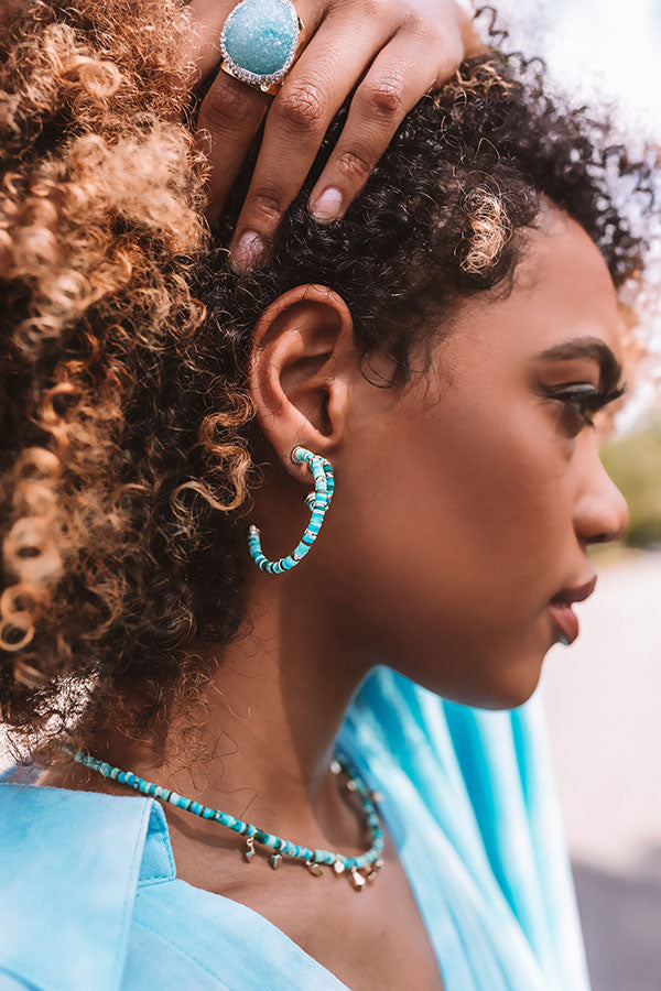 Kendra Scott Reece Gold Small Hoop Earrings in Sea Green Mix Image - 1