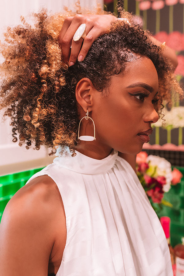 Kendra Scott Sassy Gold Statement Earrings in Opalite Illusion Image - 1