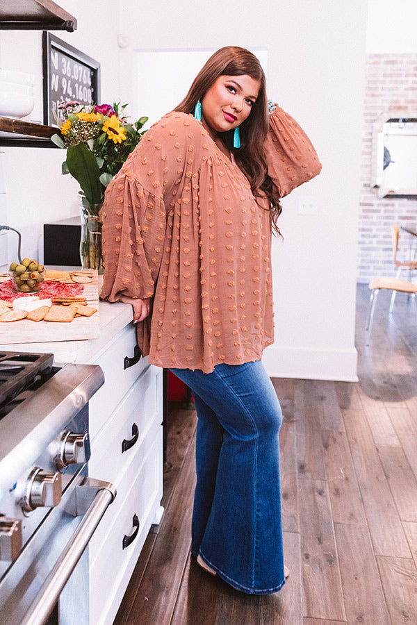 Chic On The Side Babydoll Top In Mocha Curves Image - 4