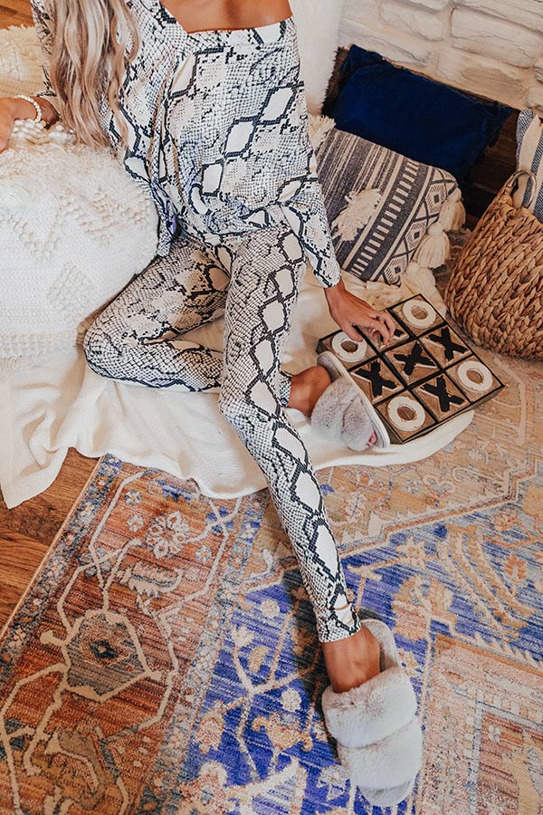 Chill Mood Snake Print Legging Image - 1