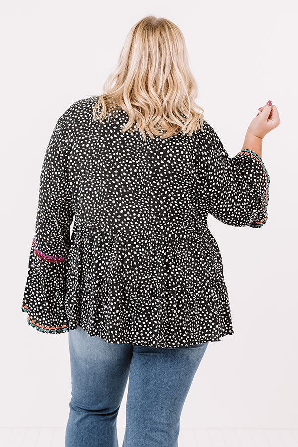 Rare Find Embroidered Shift Top  Curves Image - 4