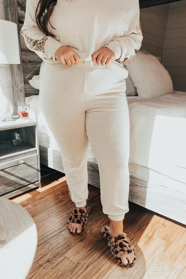 Cozier Here Joggers Curves Image - 3