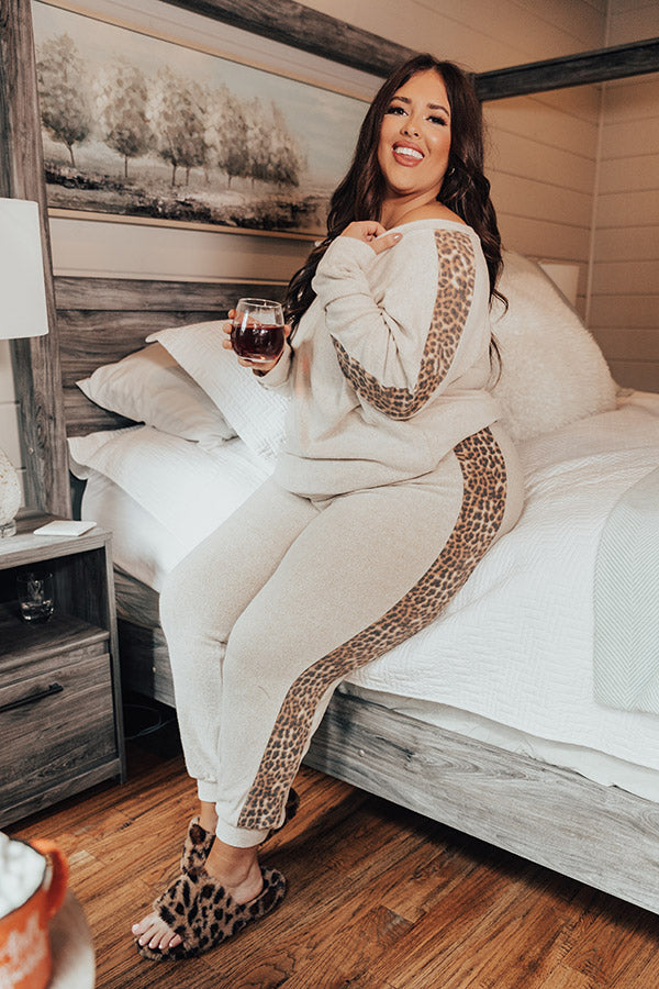 Cozier Here Joggers Curves Image - 2