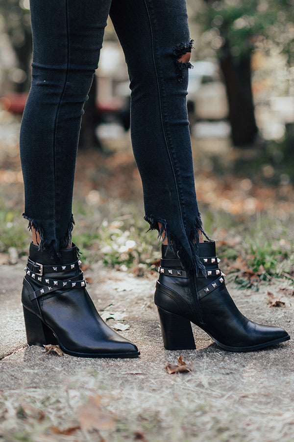 Steve Madden Cala Leather Bootie in Black Image - 5