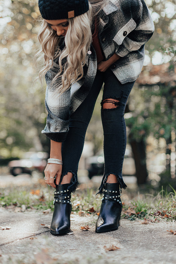 Steve Madden Cala Leather Bootie in Black Image - 2