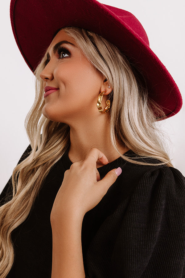 Kendra Scott Holland Hoop Earrings in Vintage Gold Image - 1