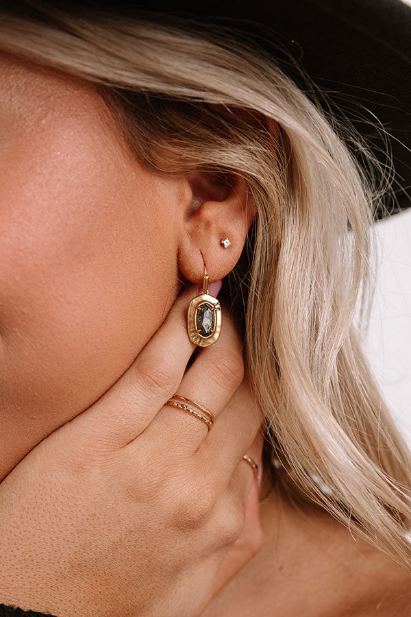 Kendra Scott Anna Vintage Gold Small Drop Earrings in Black Pyrite