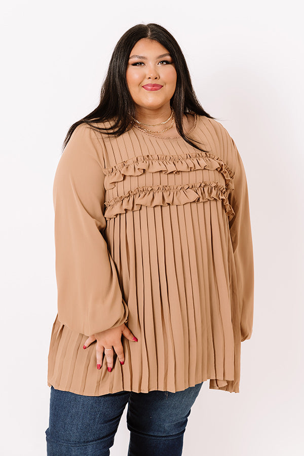 Manhattan Socialite Pleated Top in Mocha Curves Image - 3