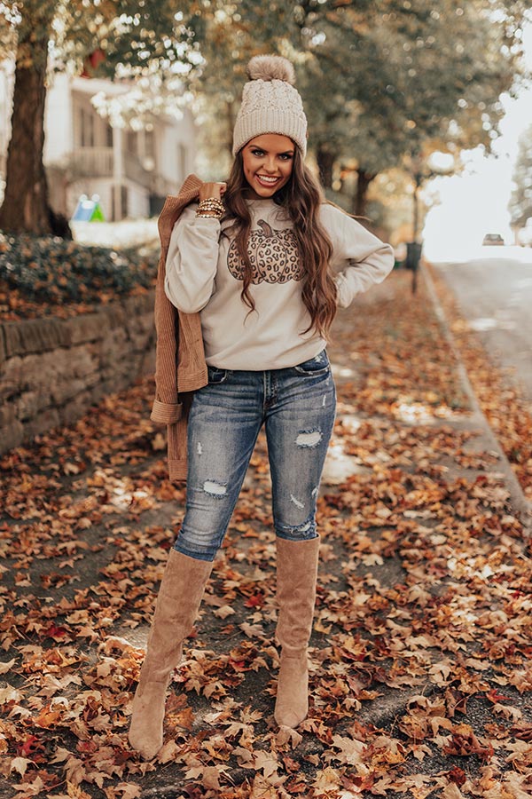 Leopard Pumpkin Sweatshirt Image - 2