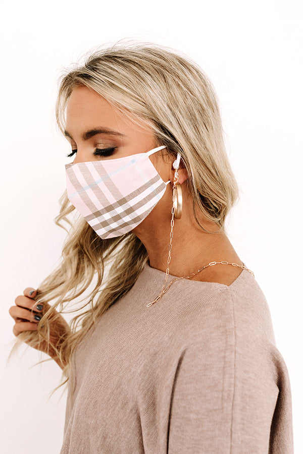 Low Key Lovely Mask Chain Image - 3