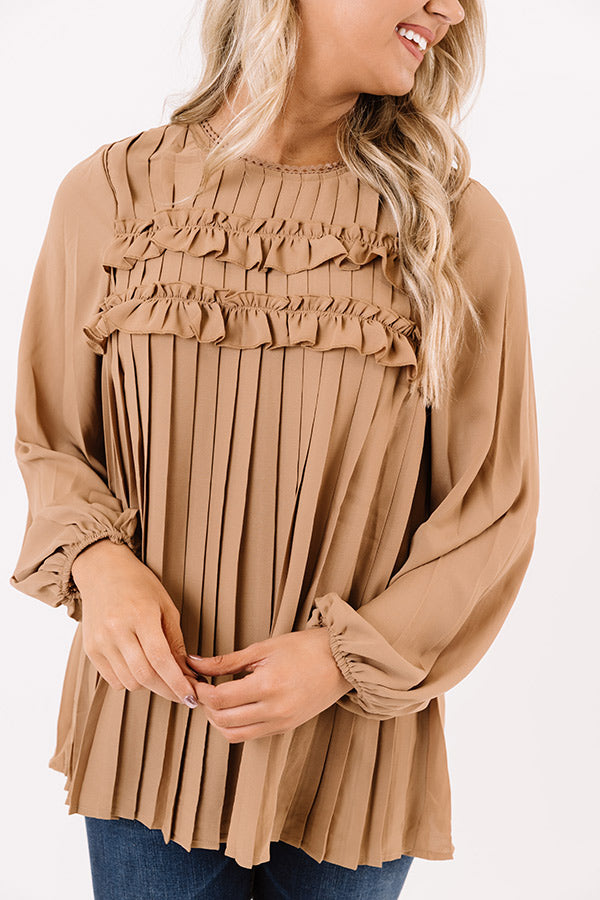Manhattan Socialite Pleated Top in Mocha Image - 4