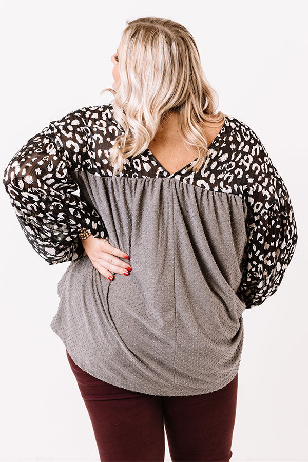 Pretty Smiles Shift Top In Grey Curves Image - 4