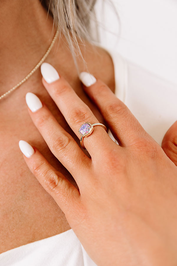 Kendra Scott Davie Gold Band Ring in Lavender Kyocera Opal Image - 2
