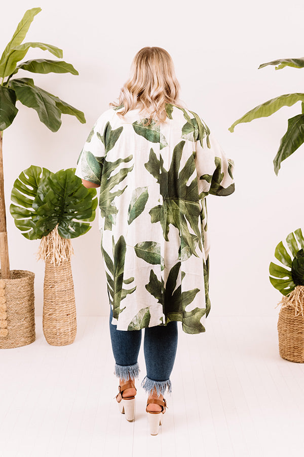 Tropical Tradition Overlay Curves Image - 4