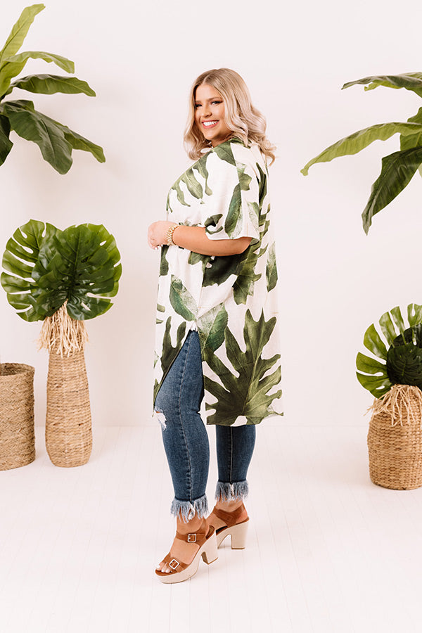 Tropical Tradition Overlay Curves Image - 3