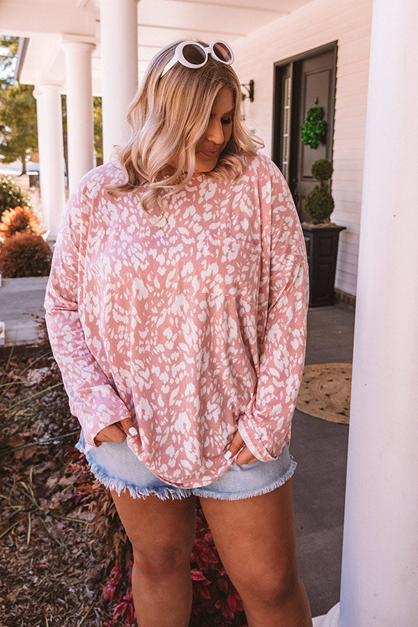 Cute Mood Shift Top In Pink Curves Image - 5