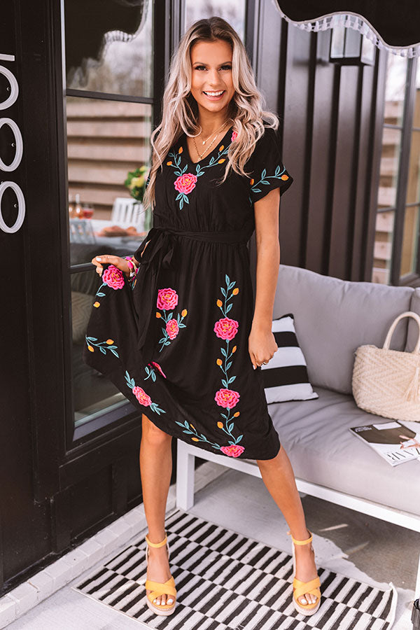 Soleil Soiree Embroidered Midi Dress Image - 4