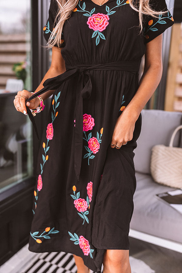 Soleil Soiree Embroidered Midi Dress Image - 5