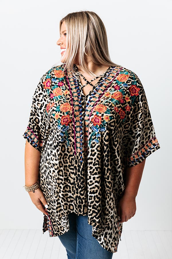 Luau Lane Embroidered Tunic Curves Image - 1