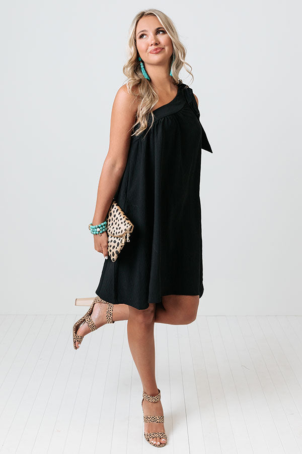 Stunning Ways Shift Dress in Black Image - 2